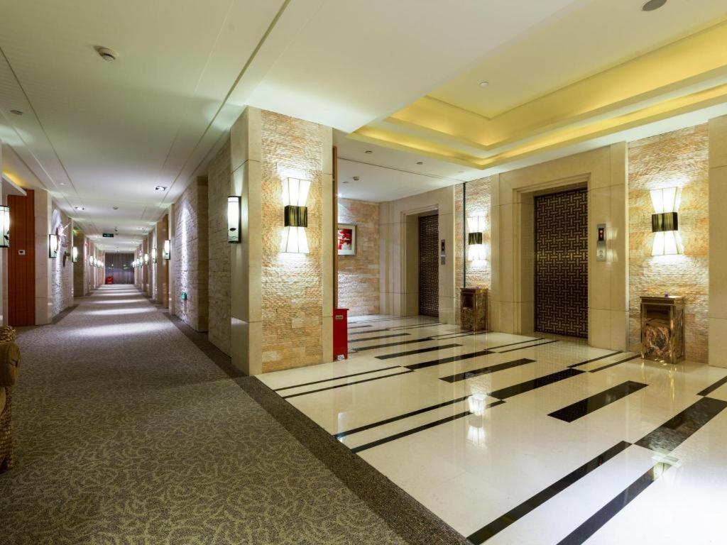 Huana Hotel Minhang Xangai Exterior foto