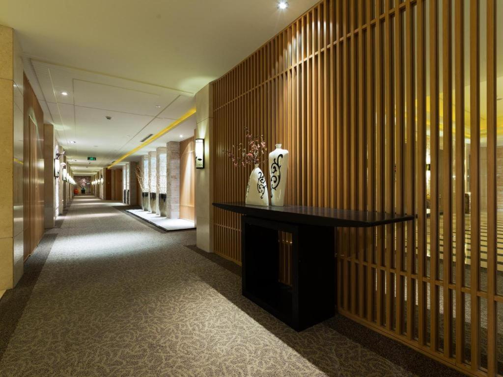 Huana Hotel Minhang Xangai Exterior foto